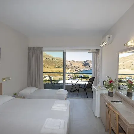 Bay Hotel 2*